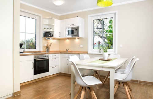 Kaltenhof House | House LUV - 500 meters from the beach, you can hear the Baltic Sea waves here.