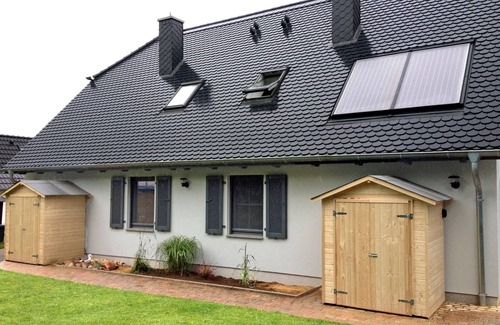 Kaltenhof House | House LUV - 500 meters from the beach, you can hear the Baltic Sea waves here.