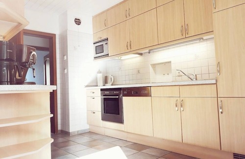 Esens Apartment | House Meereswind 3xbedroom, conservatory with fireplace, office, on the Westerkaye