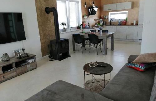 Hamuliakovo House | House near Danube, Hamuliakovo