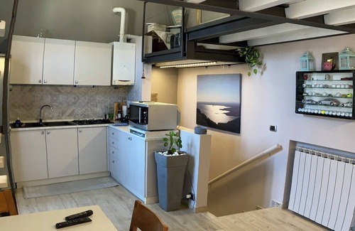 Gardone Riviera Apartment | House near the lakefront