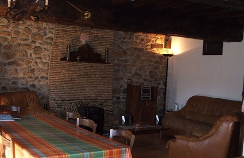 Cheronnac House | House of character, authenticity and quiet security. Ideal to relax!