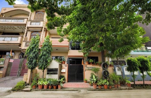 Noida Apartment | House of Comfort Noida 1 bedroom unit 1