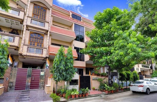 Noida Apartment | House of Comfort Noida 1 bedroom unit 1