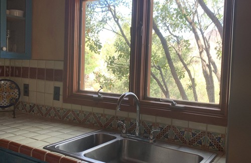 Maricopa County Cottage | "House of light" 360' views saguaro forests, canyons, mesas & mountains