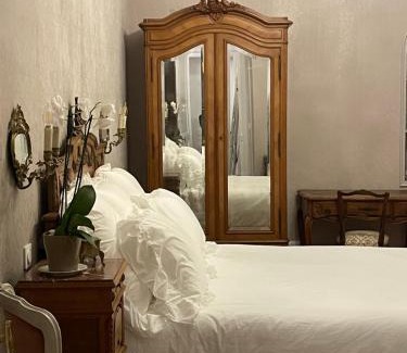 Chatellerault Bed & Breakfast | House of Mailly