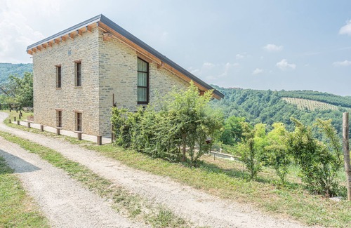 Sinio House | House of the Pinecones, Langhe Hills