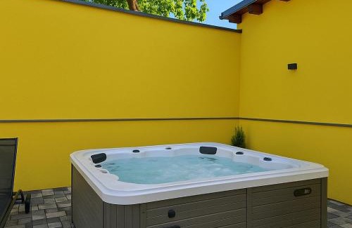 Kapela Villa | House Of TOK