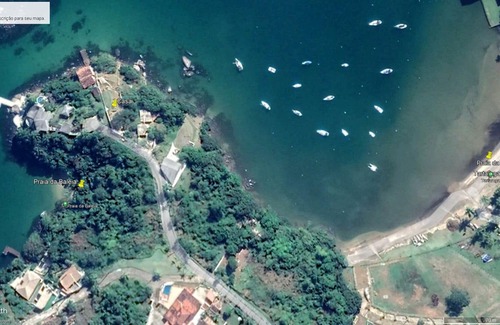 Biscaia Cottage | House on large plot by the sea, in condominium