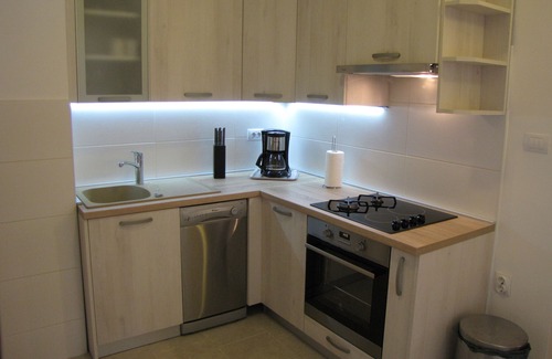 Banjole Apartment | House Rina apartments directly by the sea with whirlpool in a beautiful garden