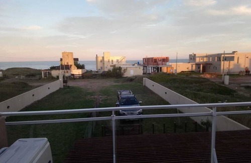 La Plata House | HOUSE THIRTY METERS FROM THE SEA, WITH LARGE BALCONY WITH SEA VIEW.