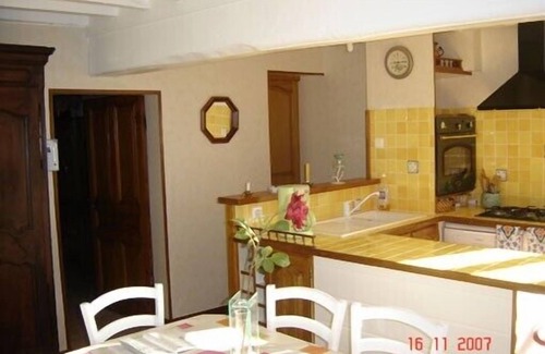 Saint-Point Cottage | House with 3 independent rooms, located in a village 1.5 km from the village