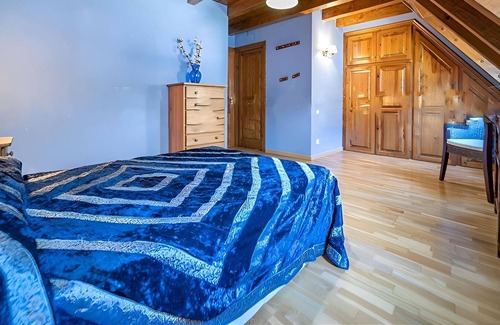 Vielha e Mijaran Villa | House with garden in Vielha