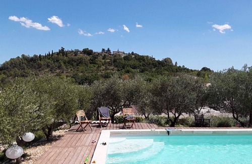 Lussan House | House with heated pool and superb view of Lussan