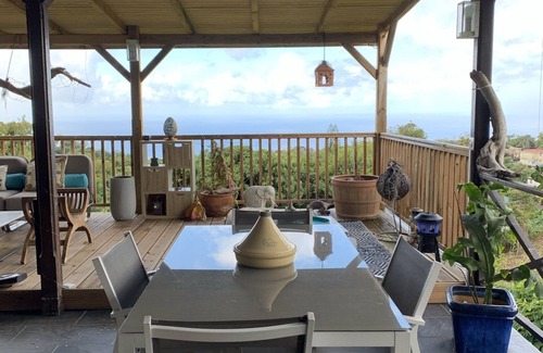 Saint-Claude House | House with sea view, river access near Soufrière