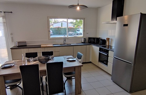 Labeaume House | House with swimming pool for rent from Sunday to Sunday