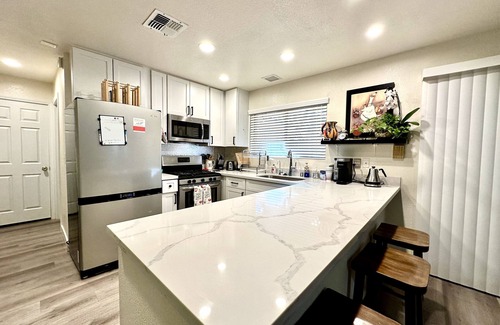 Spring Valley House | House with two bedrooms two bathrooms- Pet Friendly
