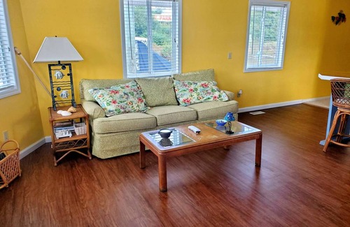 Core Creek Boat Rental | Houseboat ∙ 2 bedrooms ∙ 4 guests