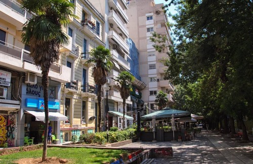 Thessaloniki City Centre Apartment | Houseloft Cosmopolitan Comfort
