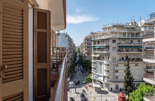 Thessaloniki City Centre Apartment | Houseloft White Tower Echo