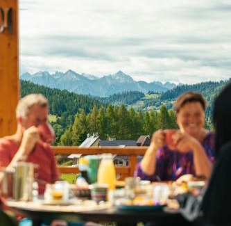 Lapsze Nizne Villa | Houten Vakantiewoning "ReisnaarPolen" royaal ontbijt, sauna en Hottub