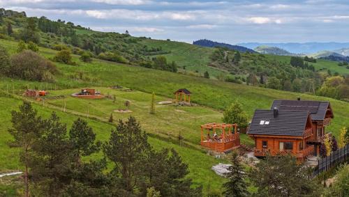 Lapsze Nizne Villa | Houten Vakantiewoning "ReisnaarPolen" royaal ontbijt, sauna en Hottub