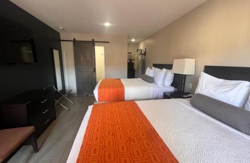 Flagstaff Hotel | Howard Johnson by Wyndham Flagstaff University West