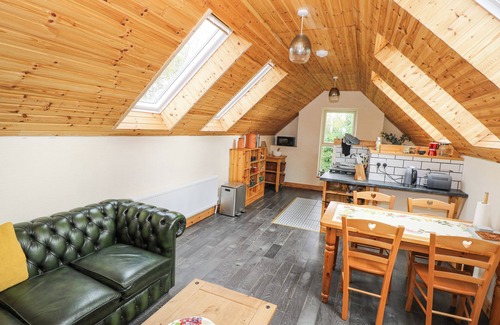 Bundoran Cottage | HOWARDS END, pet friendly, with a garden in Bundoran, County Donegal