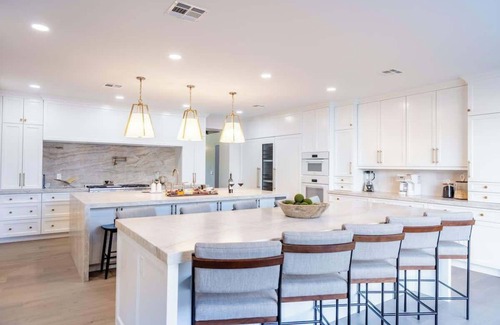 Cactus Acres House | HÓZHÓ Luxe | Lazy River | Indoor Pickleball