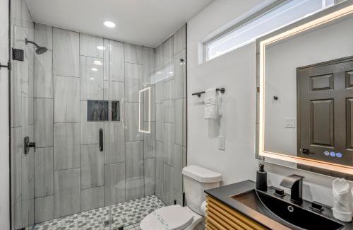 Greater East End Apartment | HTX Ultra Hotel Suite #2
