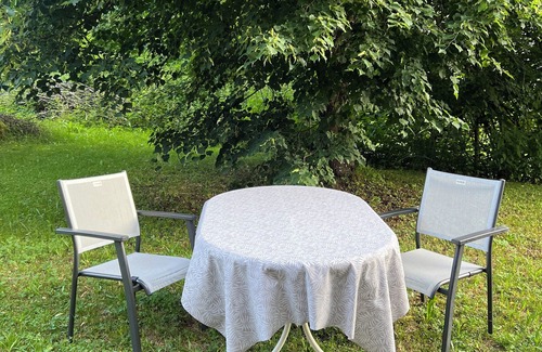 Eggiwil Apartment | Hübeli Lodge, in the deep Emmental valley with endless hiking & biking trails