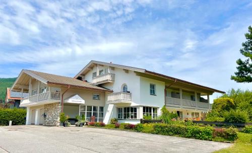 Eck Apartment | Hubertus Appartements Inzell