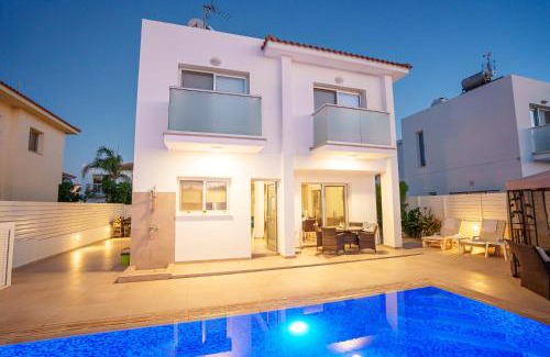 Pernera Villa | Hubstay - Blue Harmony Villa in Protaras - 5 min Walk to the Beach