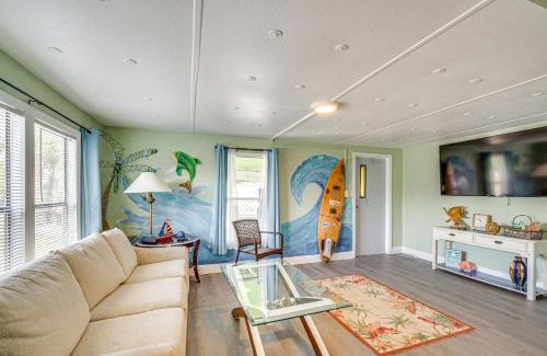 Vista Del Mar House | Hudson Home with Dock on Canal about 1 Mi to Beach!