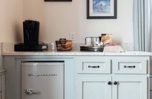 Waco House | Hudson upstairs suite - The Mohawk Valley House
