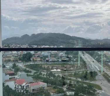 Huong Thuy Apartment | Hue - Modern Apt with Vietnamese inspired interior