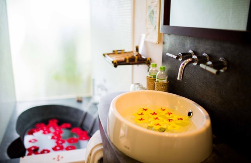 Thuy Xuan Hotel | Hue Riverside Boutique Resort & Spa