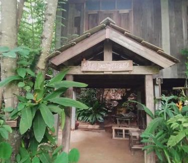 Mae Tha House | hug pang mao homestay Lampang โฮมสเตย์ฮักปางมะโอ ลำปาง