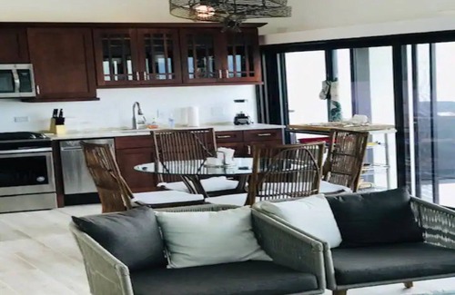 Estate Lovenlund Condo | Huge 2-bedroom condo with WiFi, AC in enjoyable St. Thomas