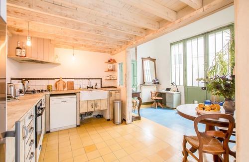 Hopital Saint-Louis House | Huge loft, full of light, in the lively Canal Saint-Martin, near Marais area