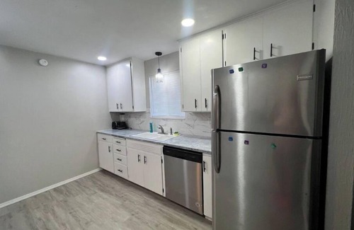 Parkland Apartment | 💥HUGE, PRIVATE, 3 BEDROOM/1 BATH NEAR PLU & JBLM💥