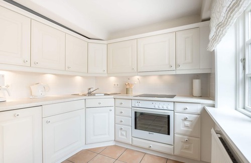 Keitum House | Huldas Hüs - Südöstliche Haushälfte Eines Historischen Friesenhauses