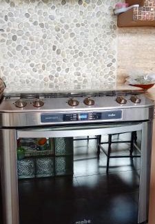 Cerro Azul Villa | Hummingbird House Panama