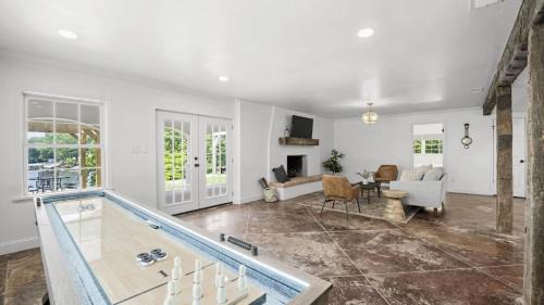 Barium Springs House | Hummingbird Home by AvantStay Boat House Dock