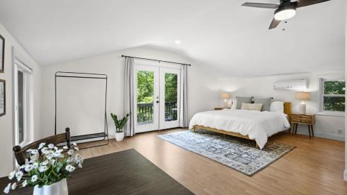 Barium Springs House | Hummingbird Home by AvantStay Boat House Dock