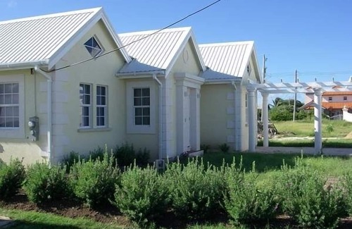 Apple Hall Villa | Hummingbird House, an elegant, modern ocean view villa in Bottom Bay, Barbados