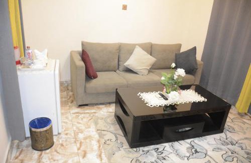 Ogbodjo Apartment | Hunters Royal