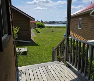 Hunts Point House | Hunts Point 1-BR Coastal Retreat - Cottage # 5