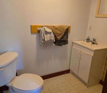 Hunts Point House | Hunts Point 2-BR Coastal Retreat - Cottage #10