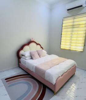 Kampung Titian Pendek House | Husna WhiteStay